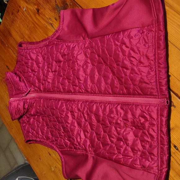 LL Bean sz L thinsulate quilted vest cranberry - Picture 1 of 3